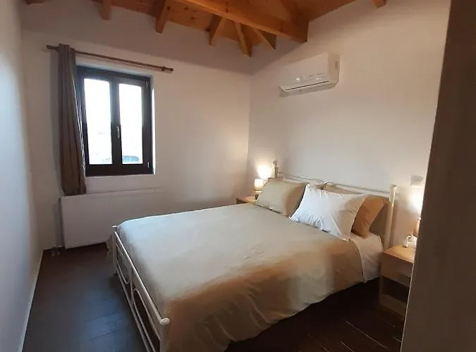Old Village Apartment Katsoulliánika